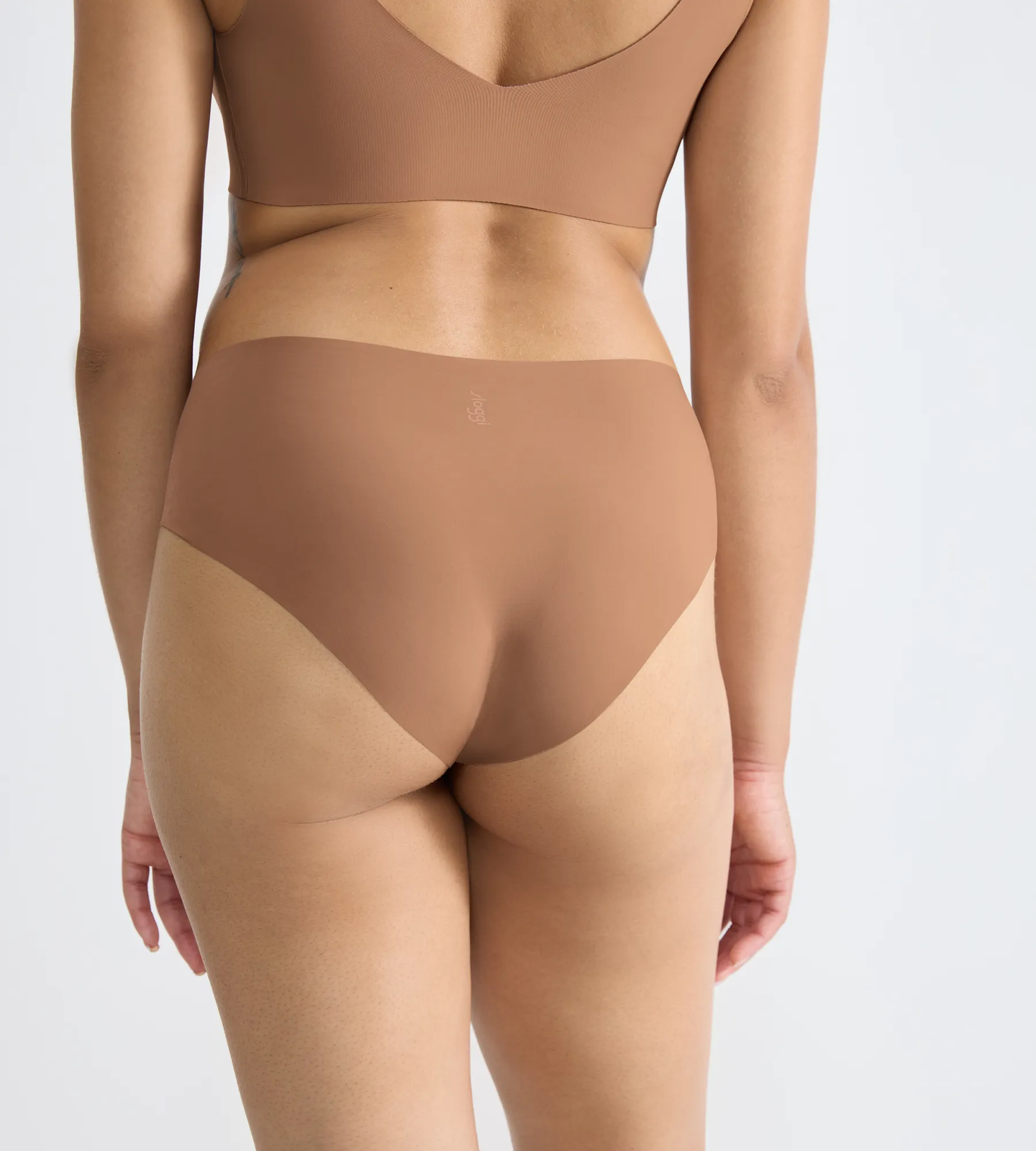 NOSTALGIC BROWN