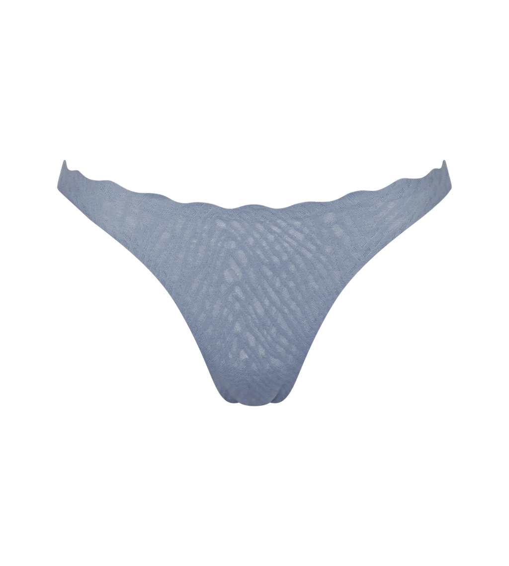 BLUISH GRAY