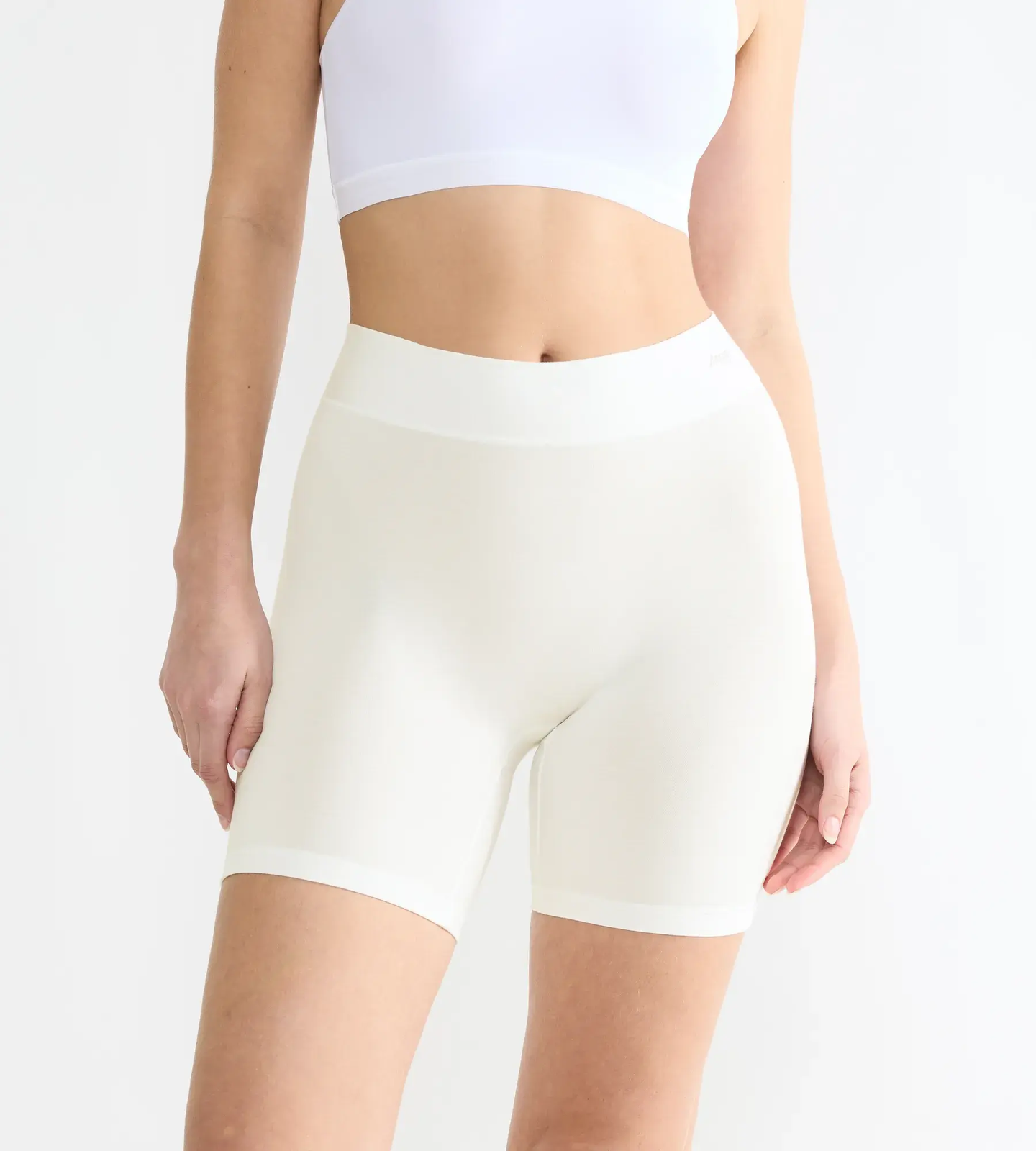 SILK WHITE