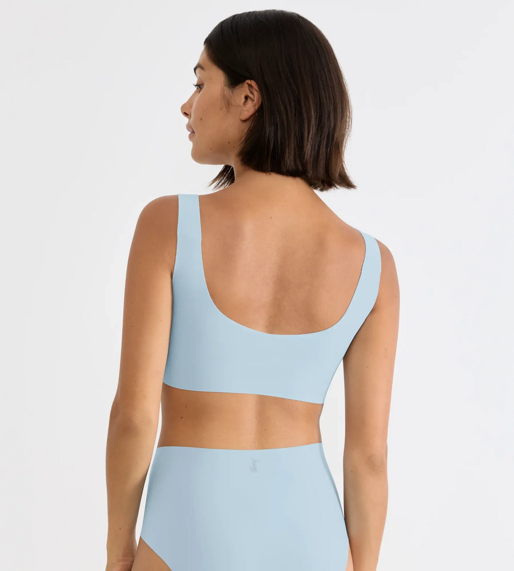 LIGHT BLUE