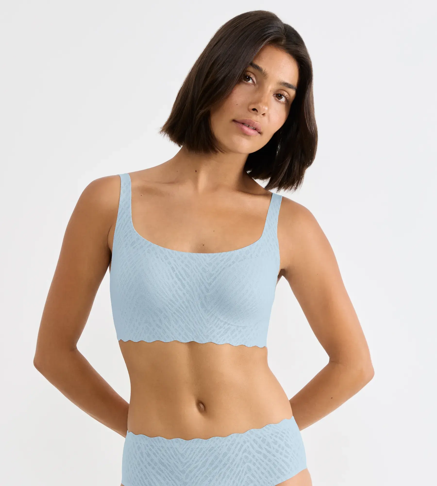 LIGHT BLUE