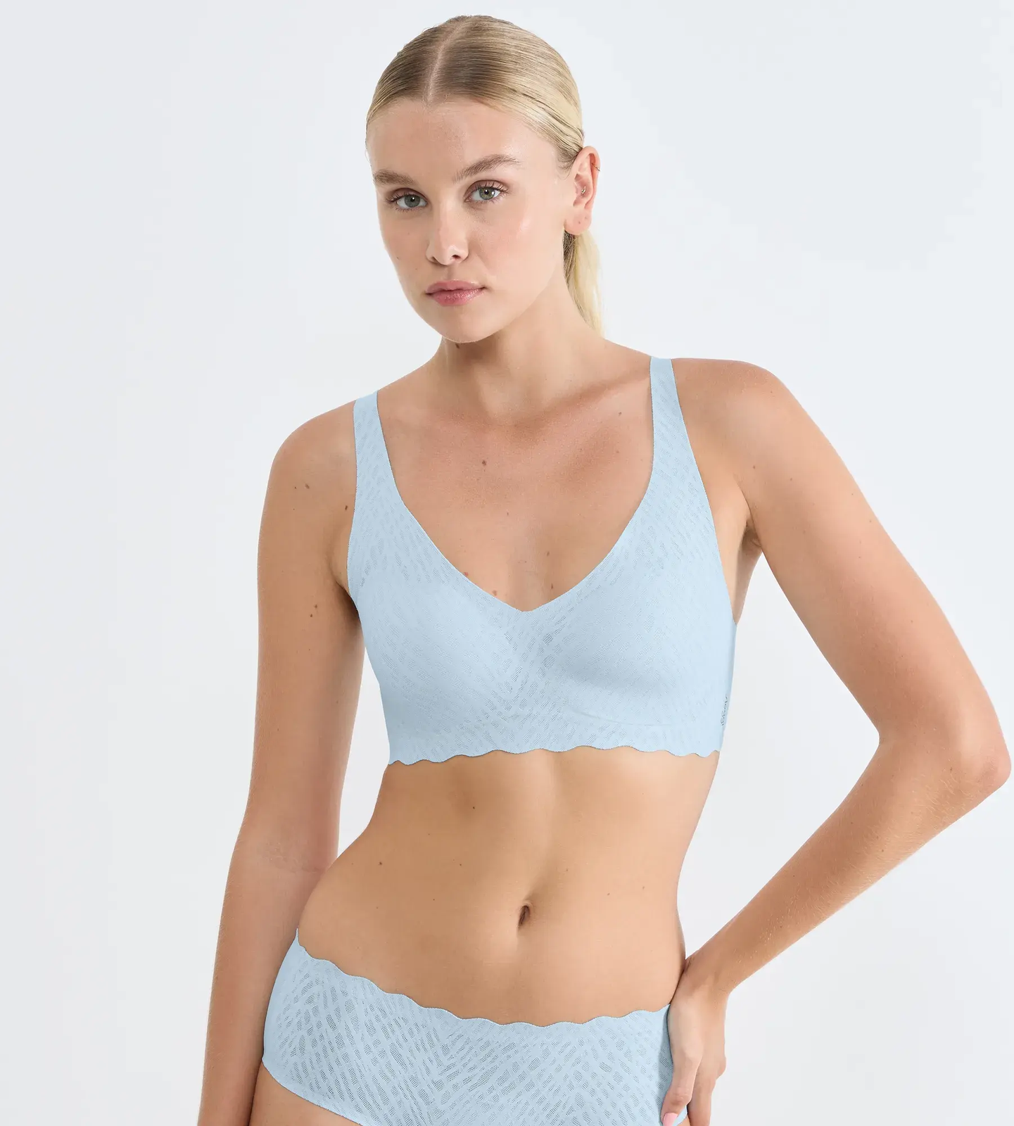 LIGHT BLUE