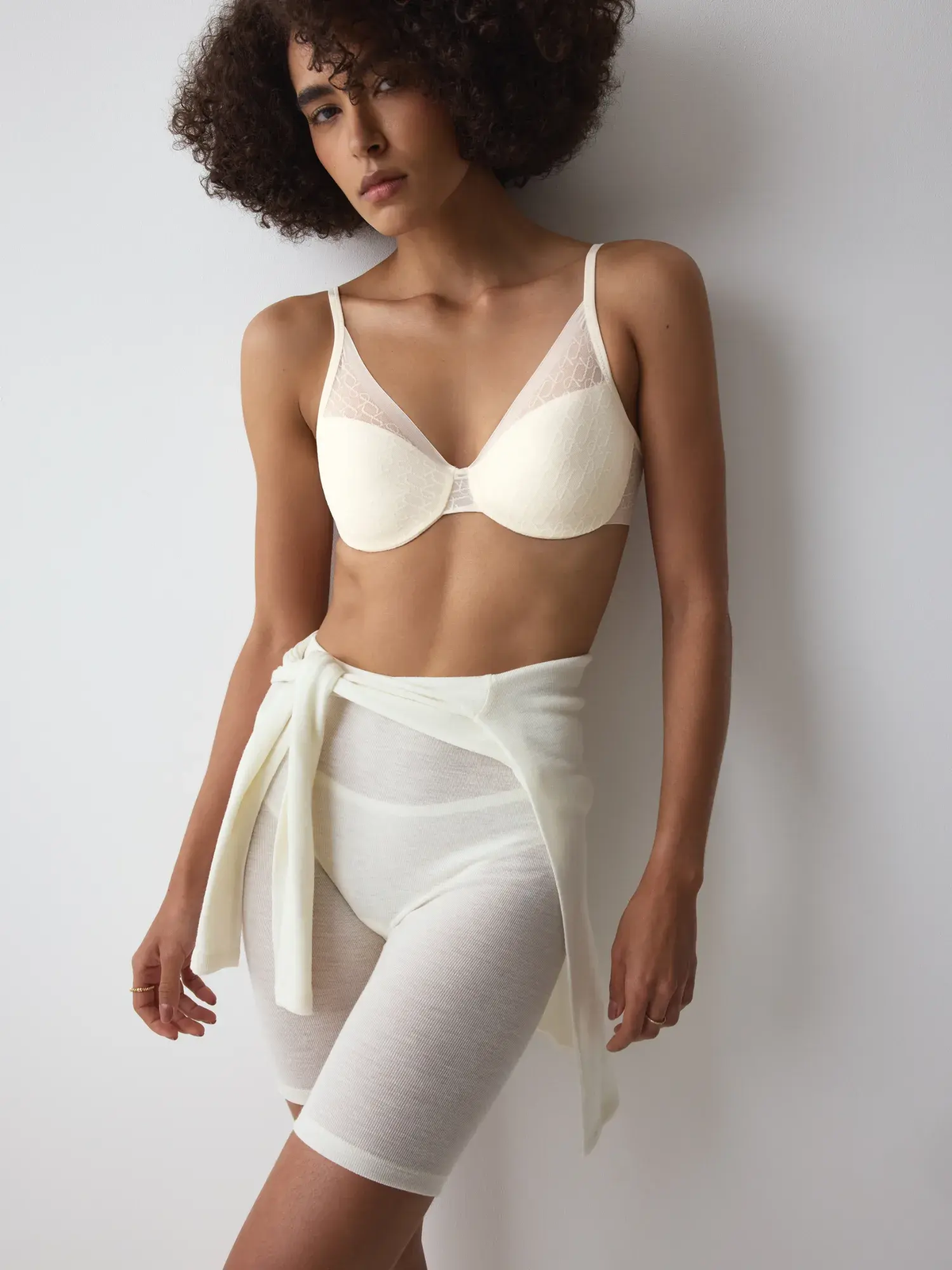 ECRU WHITE