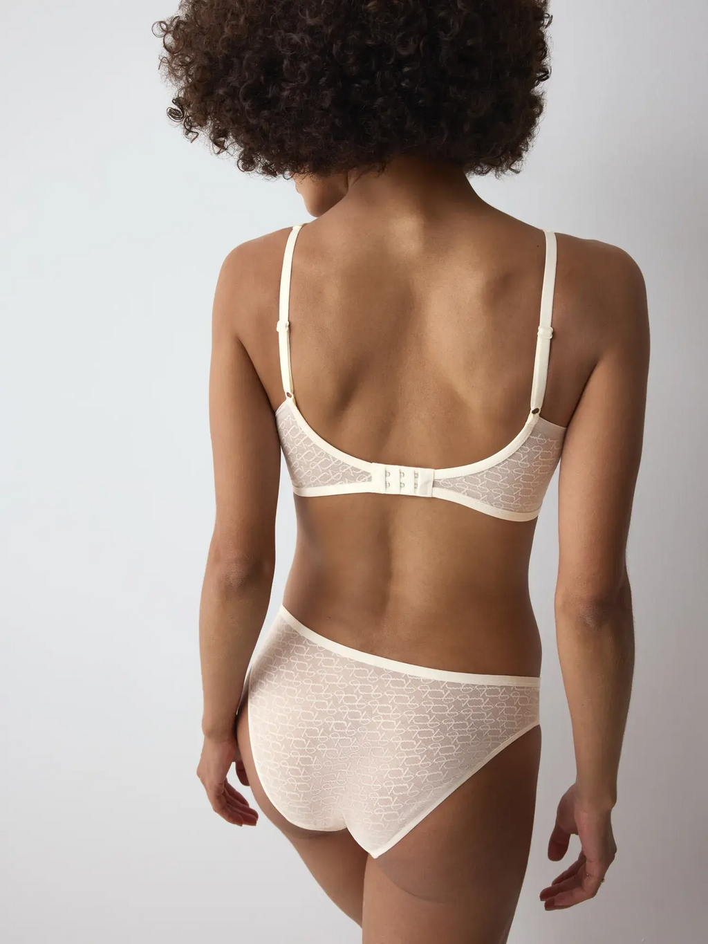 ECRU WHITE