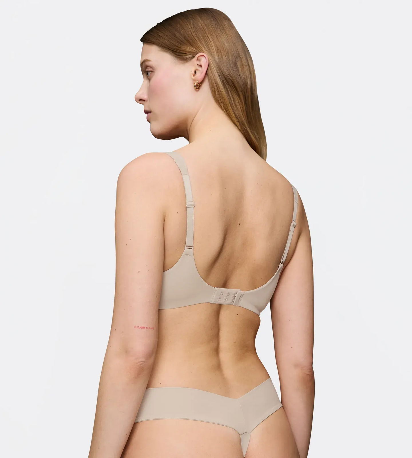 NUDE BEIGE