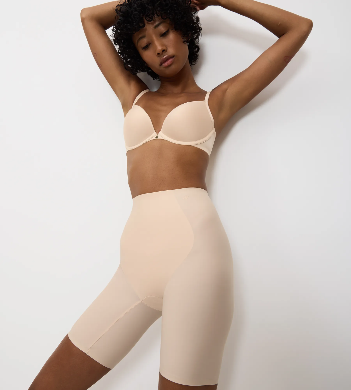 NUDE BEIGE