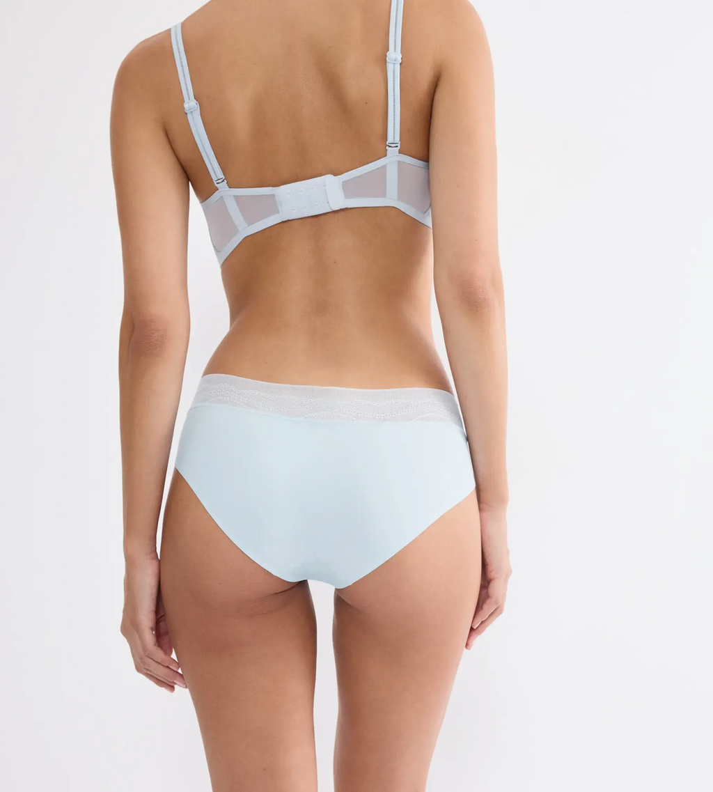 LIGHT BLUE