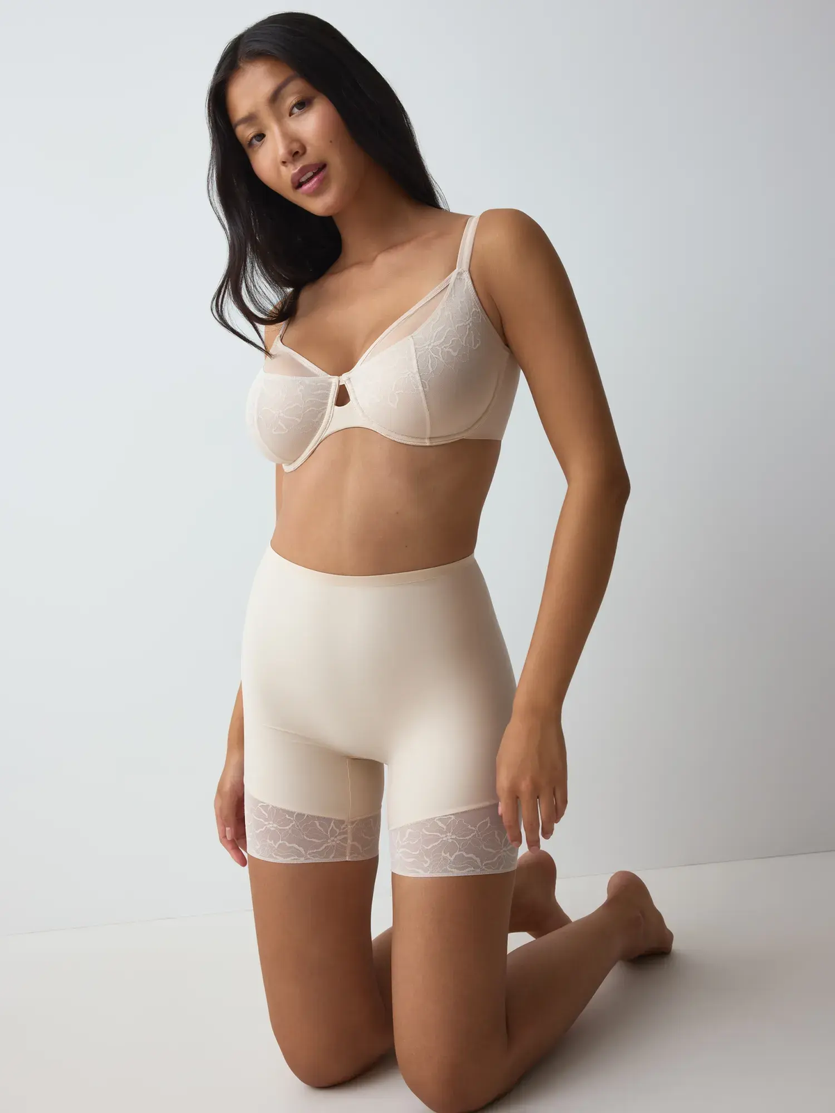 NUDE BEIGE