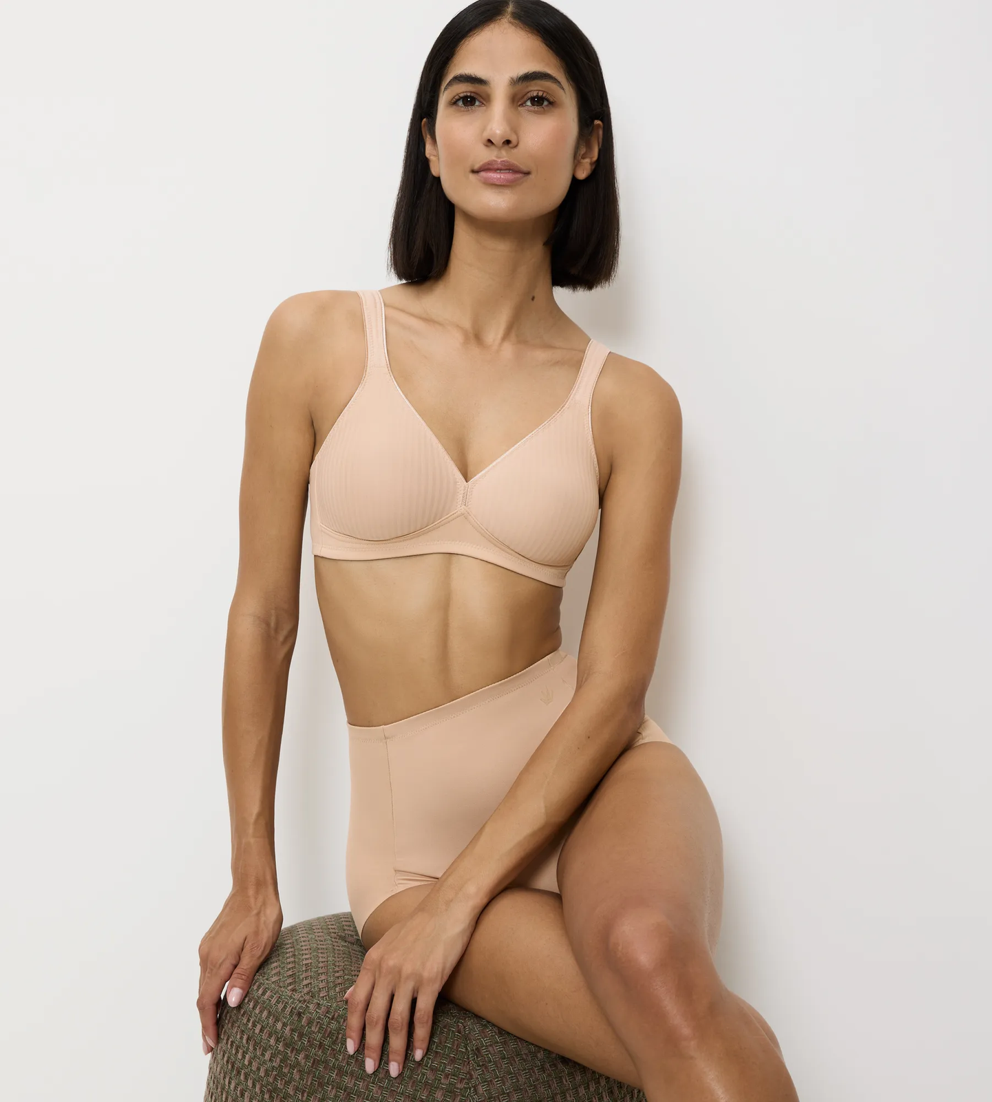 NEUTRAL BEIGE