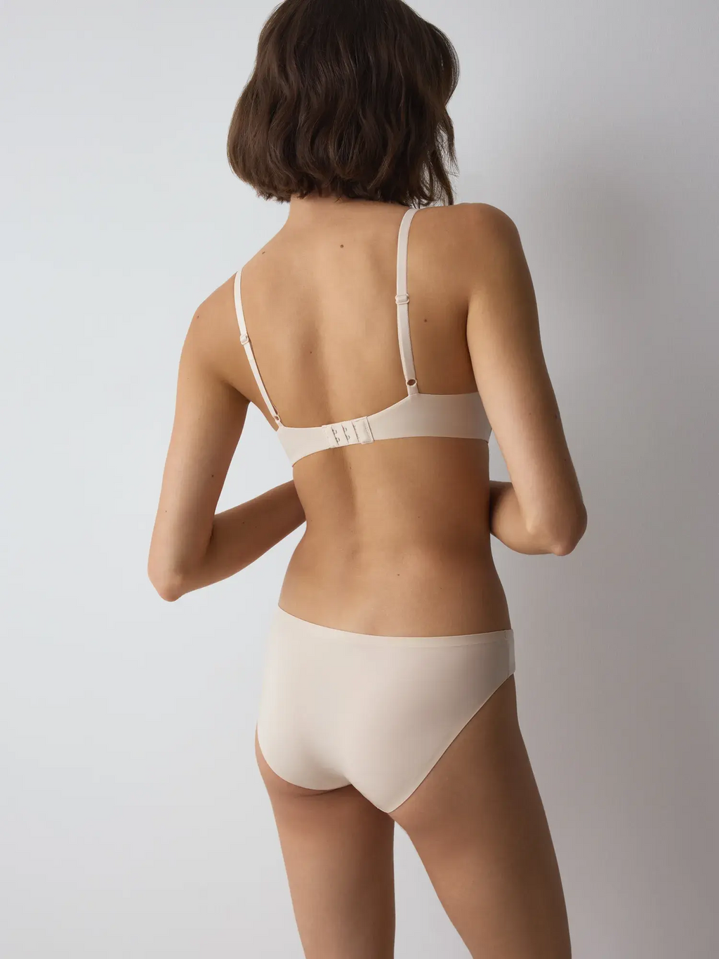 NUDE BEIGE