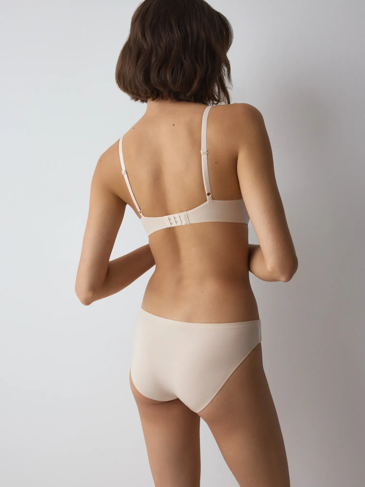 NUDE BEIGE