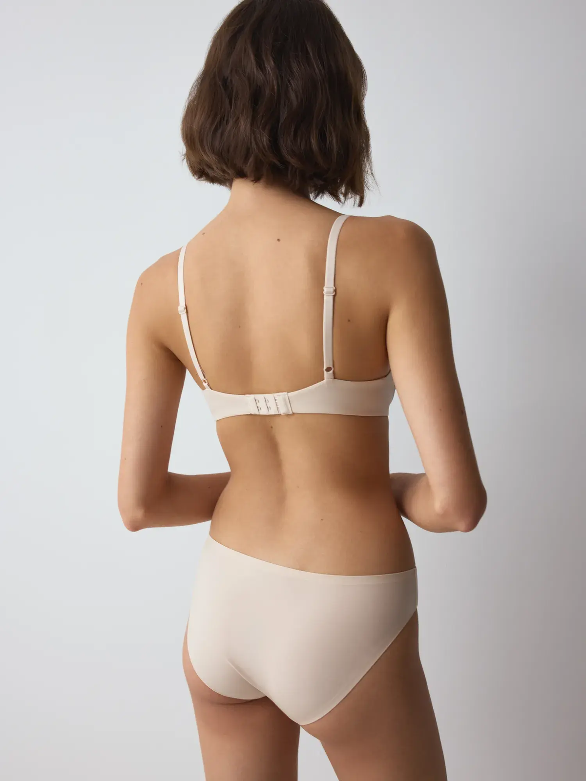 NUDE BEIGE